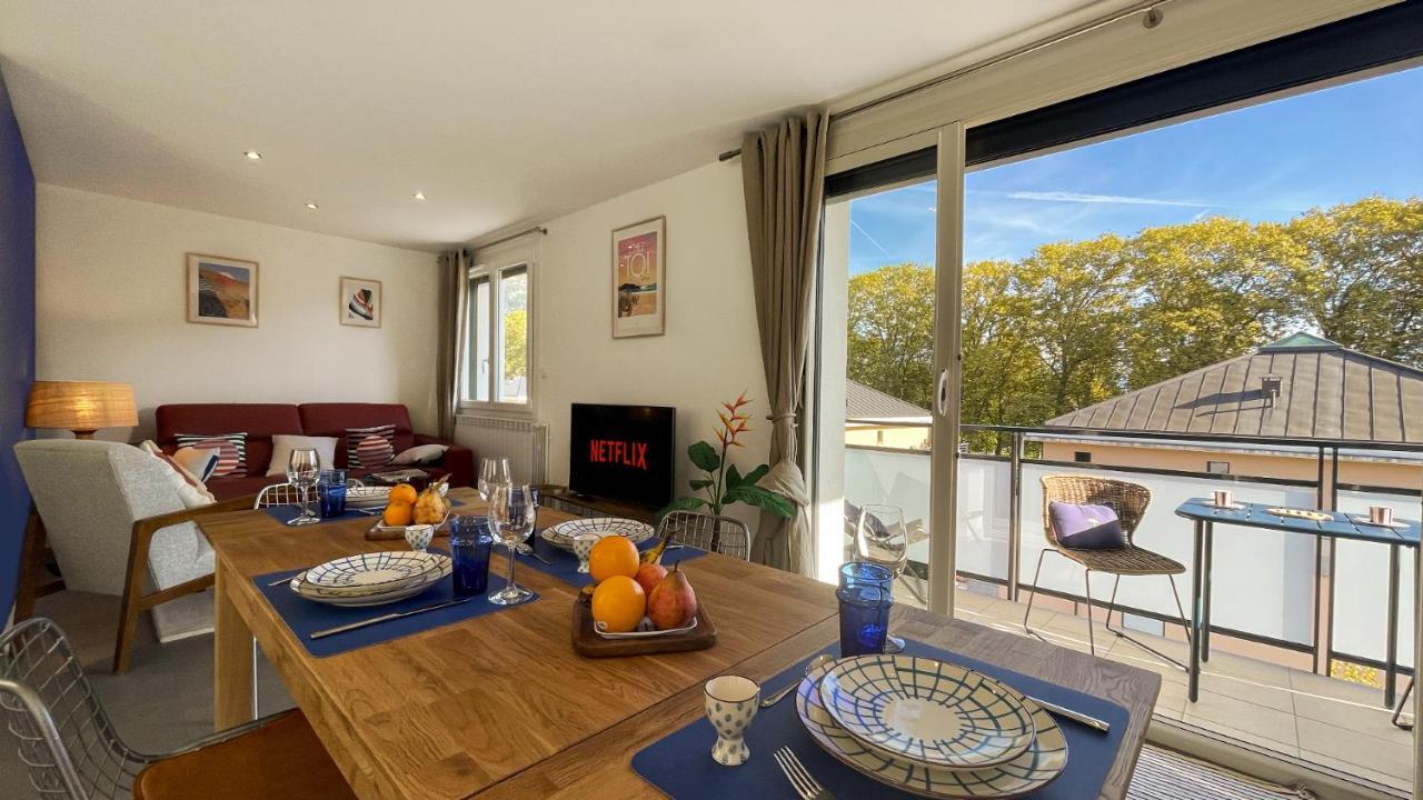 Homey Montaigne - New - A 1 Min A Pied Du Lac D'Annecy - 2 Balcons Prives - Appartement Avec 2 Chambres - Stationnement Gratuit Toute L'Annee Sauf En Ete - Juin A Aout מראה חיצוני תמונה